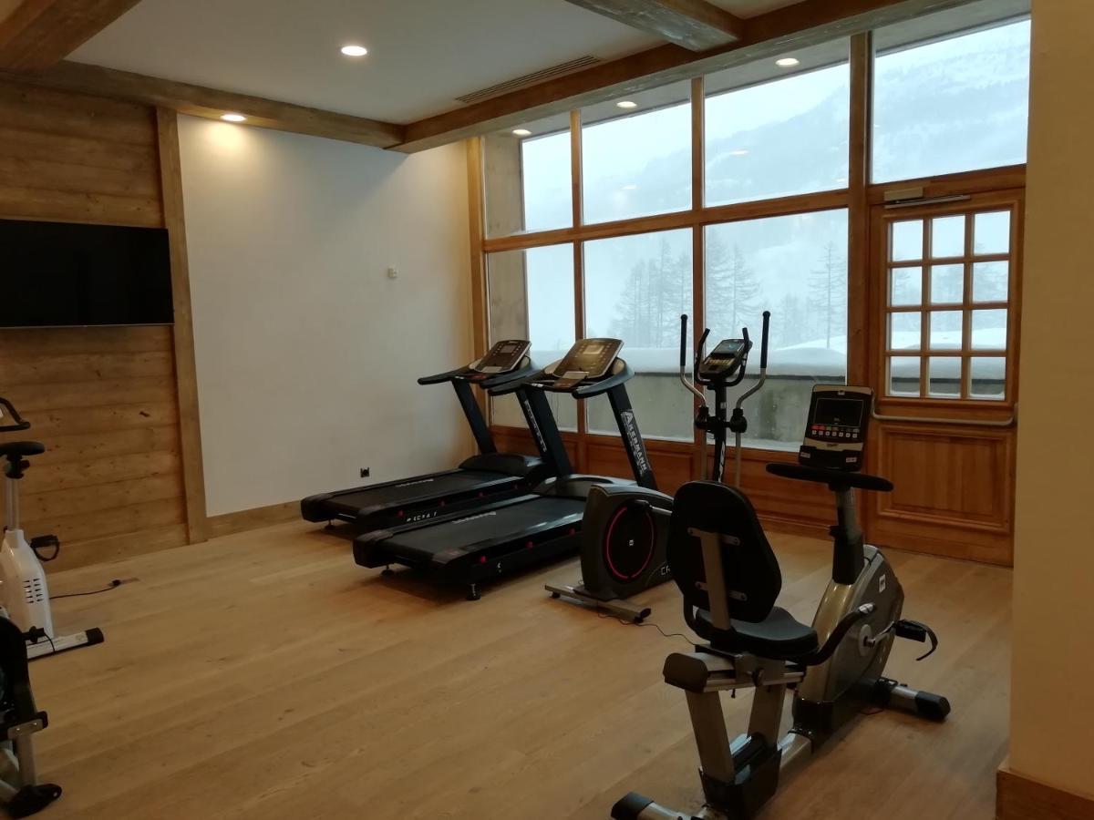 Appartement Soleil Blanc Residence Lodge Des Neiges ทีนเญอ ภายนอก รูปภาพ