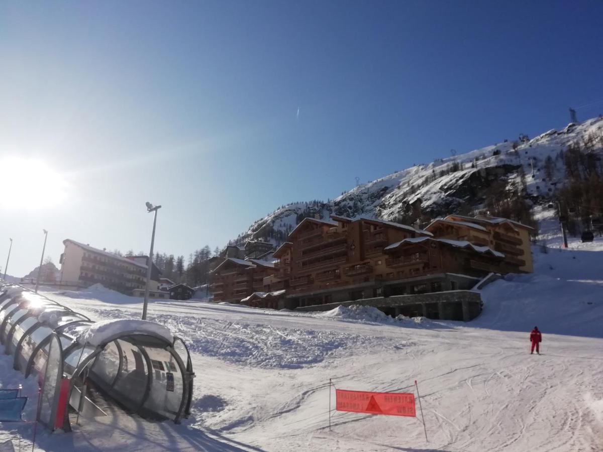 Appartement Soleil Blanc Residence Lodge Des Neiges ทีนเญอ ภายนอก รูปภาพ