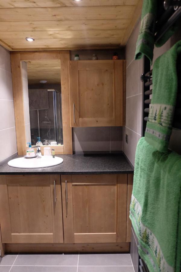 Appartement Soleil Blanc Residence Lodge Des Neiges ทีนเญอ ภายนอก รูปภาพ